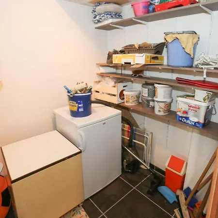 Sleek By The Sea Apartament