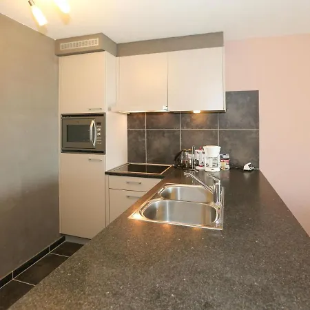Sirius With Sea View Located On The Dike Apartment
